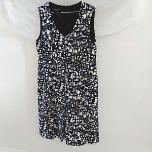 Jones New York Navy and White Abstract Geometric Print Sleeveless Sheath Dress